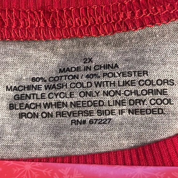 2 Piece Holiday Pajamas set . 2X - Picture 5 of 6